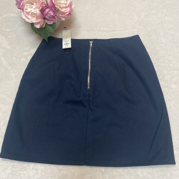NWT Francesca’s Mi Ami Navy Size S Embroidered Skirt - Picture 7 of 9